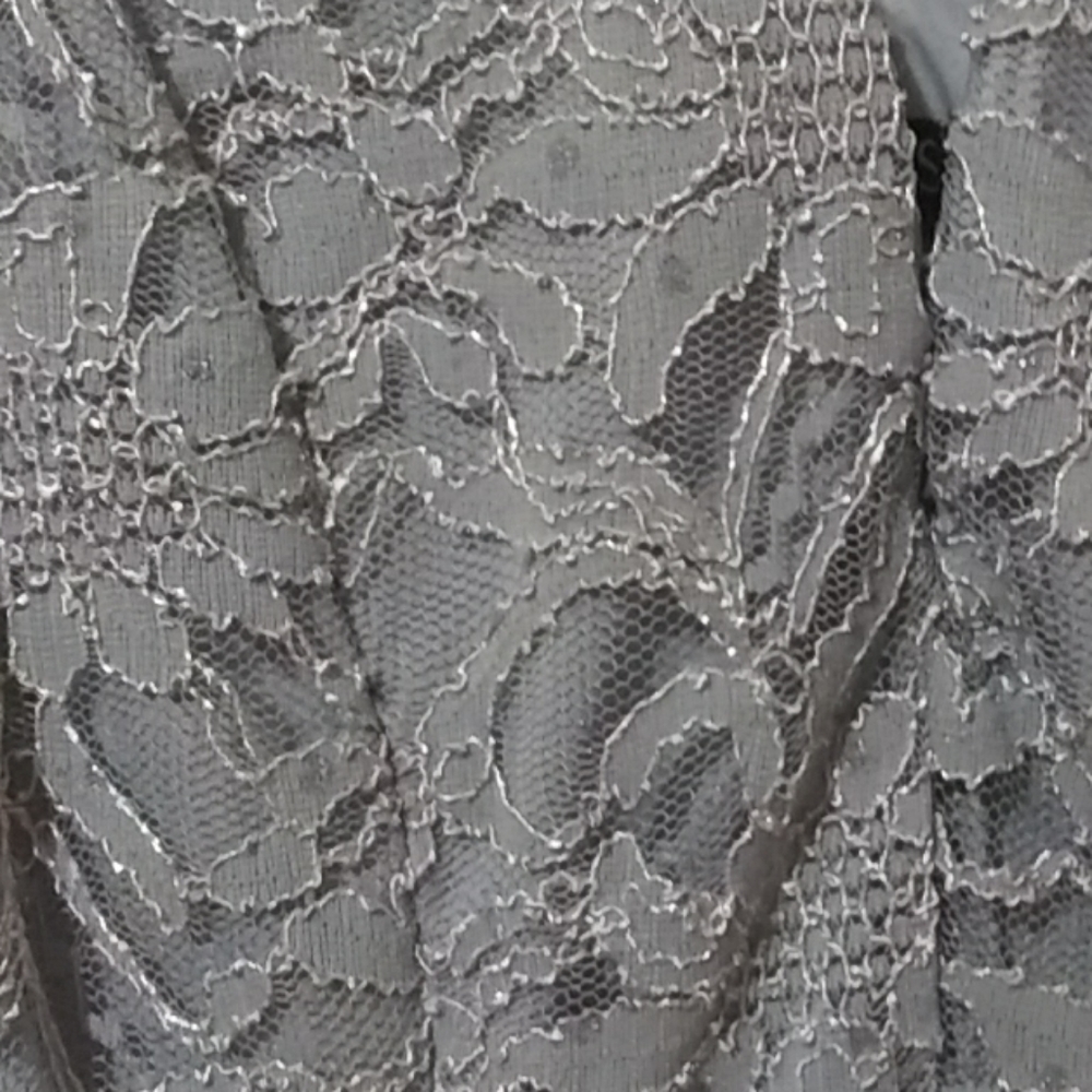 Dress - Picture 3 of 3